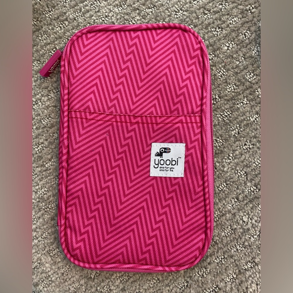 Yoobi pencil bag